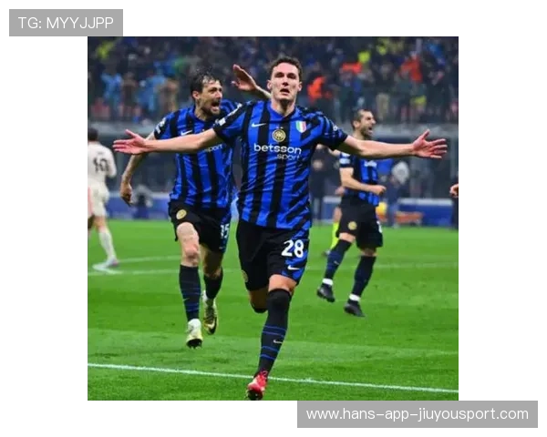 国米前场协作训练更紧密，开启蓝黑军团新篇章