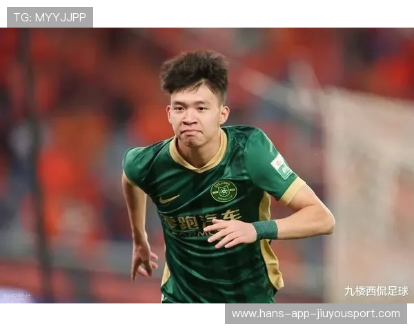 国足未来靠这两人！王钰栋无进球却是场上核武，王钰博足球