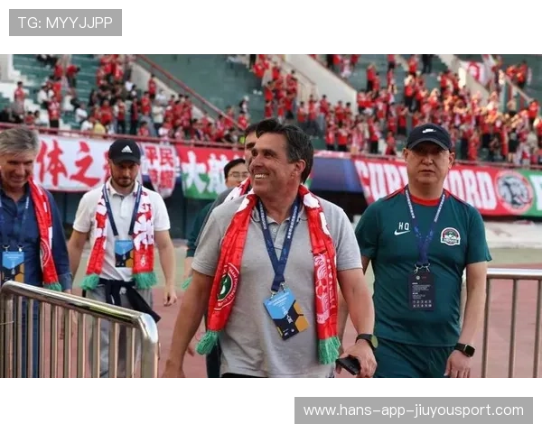 河南队拉莫斯点名试训周大地，训练对抗频频送出直塞