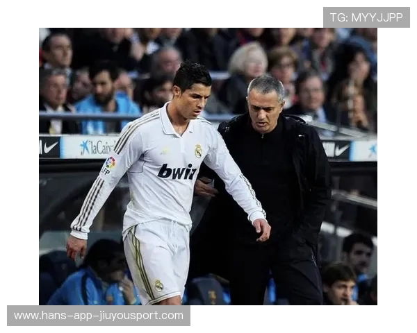 穆里尼奥率费内巴切逆转皇马，补时阶段门将头球绝杀挺进欧冠下一轮